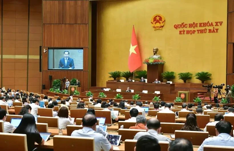 越南国会辩论三项法案